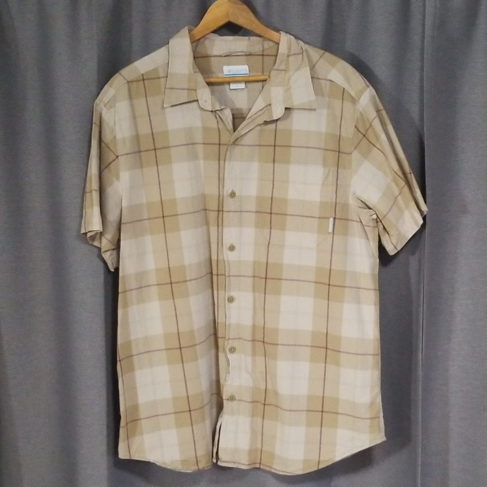 Columbia XL Mens Short Sleeve  Button Up